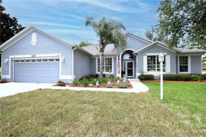 Property Photo: 247 W Romany Loop FL 34465
