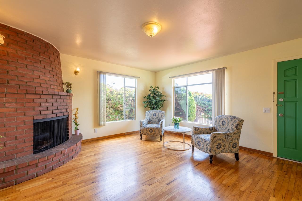 Property Photo: 1700 Luxton Street CA 93955