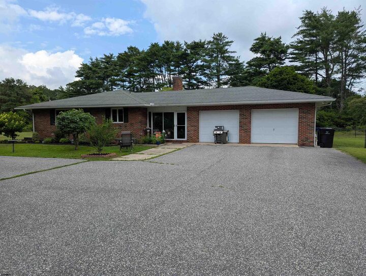 71 Perry Rd Road  Upper Township NJ 08270 photo