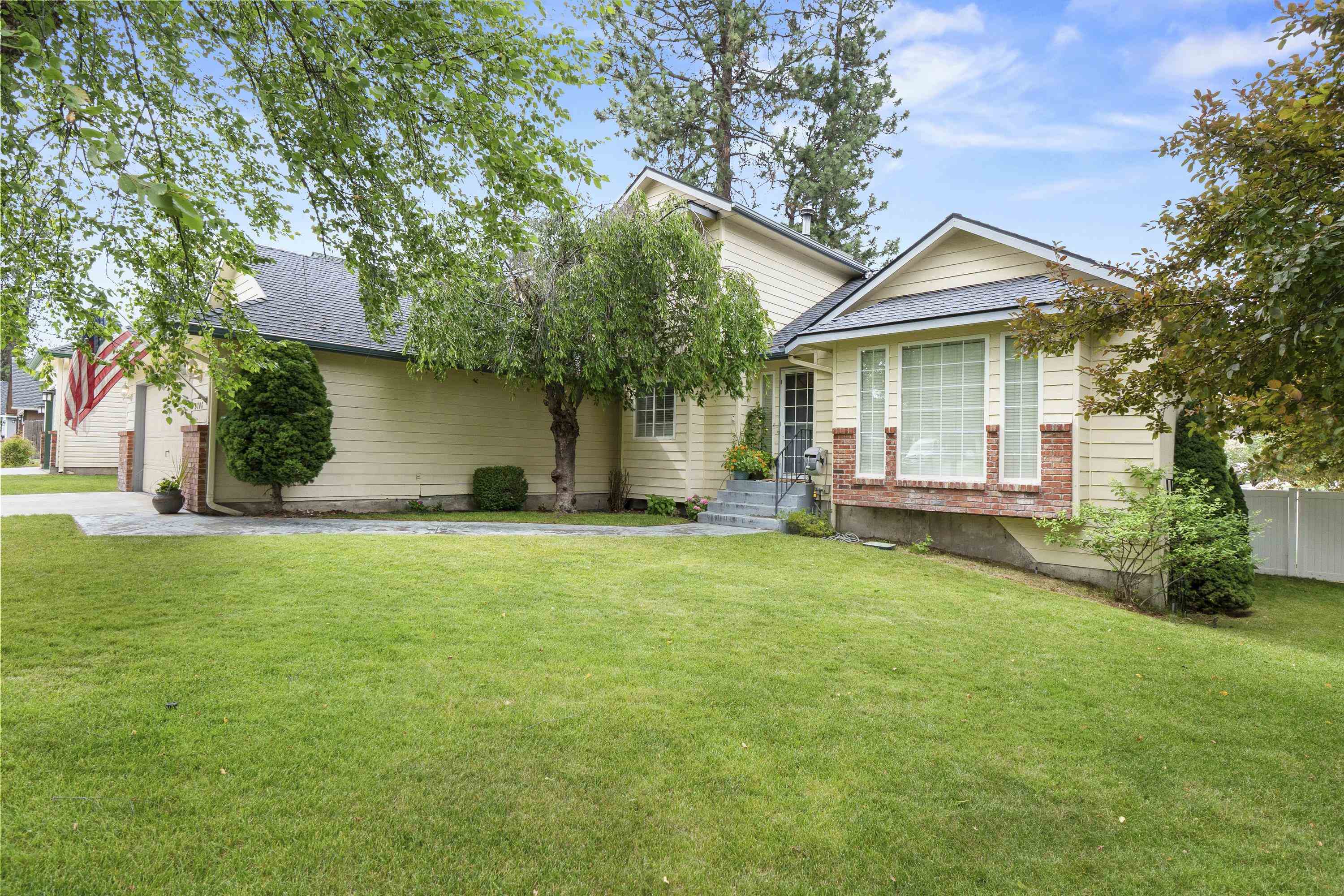 Property Photo: 5706 W Excell Ave WA 99208