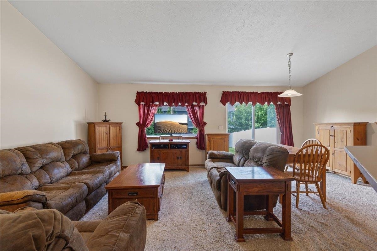 Property Photo: 14316 E 31st Ln WA 99037