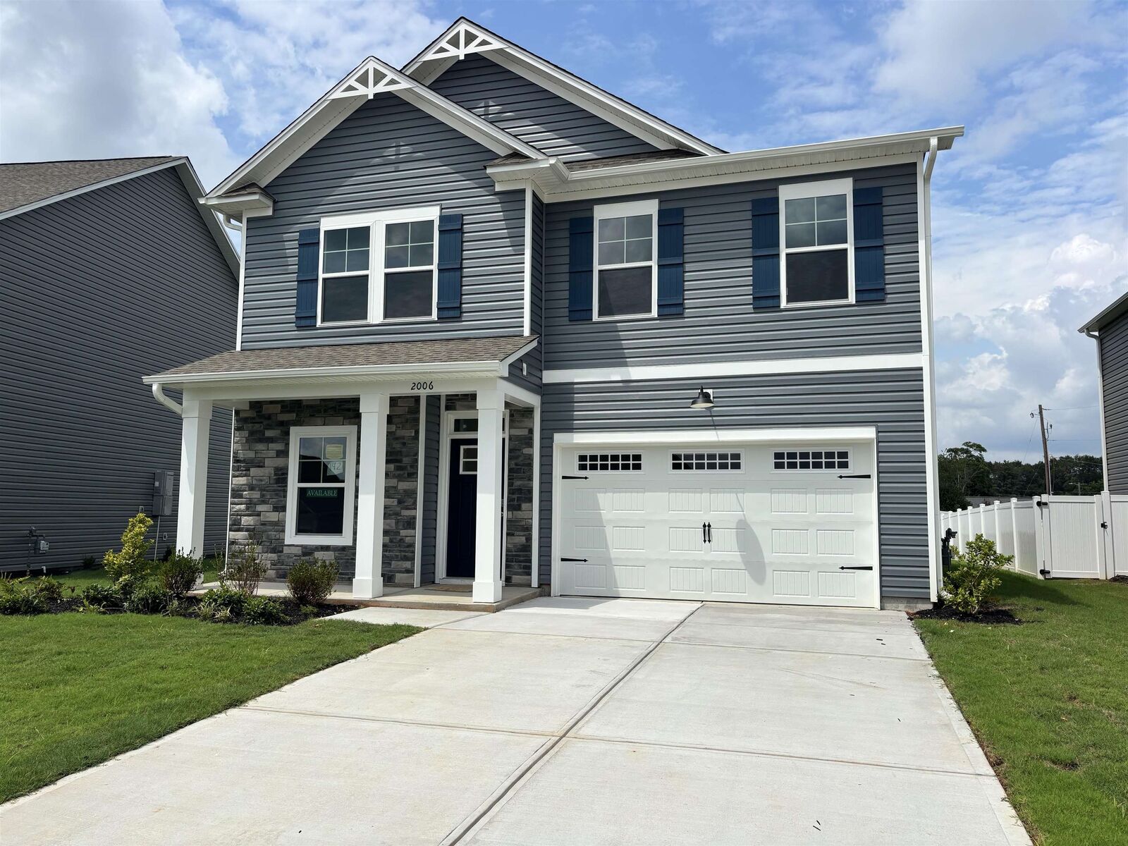 Property Photo: 2006 Halton Oaks Drive SC 29303