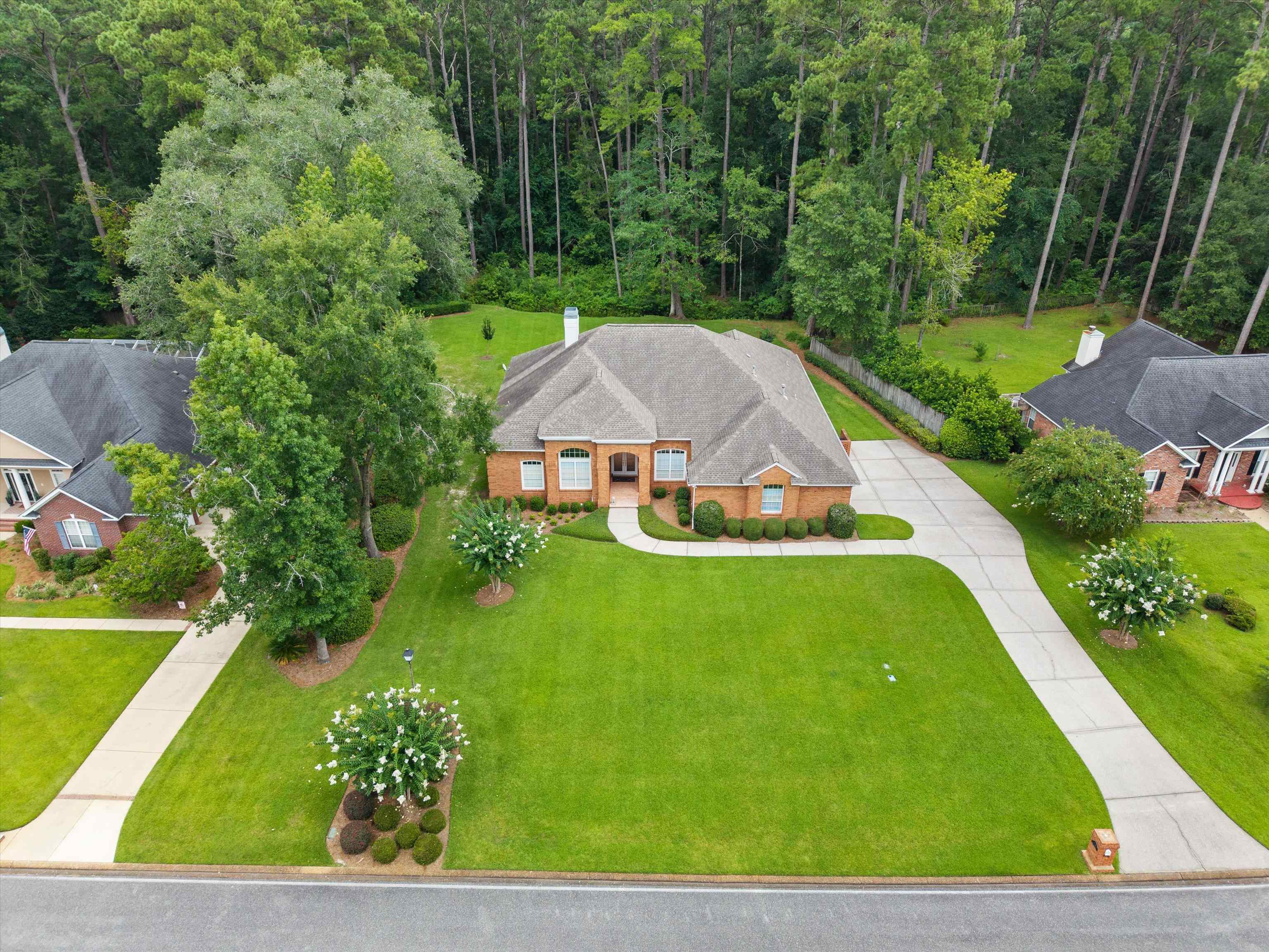 Property Photo: 8119 Glenmore Drive FL 32312