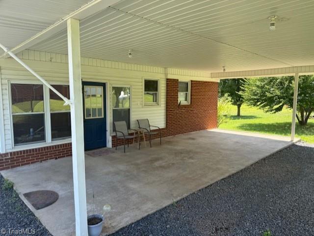 Property Photo: 3130 Settle Bridge Road NC 27048