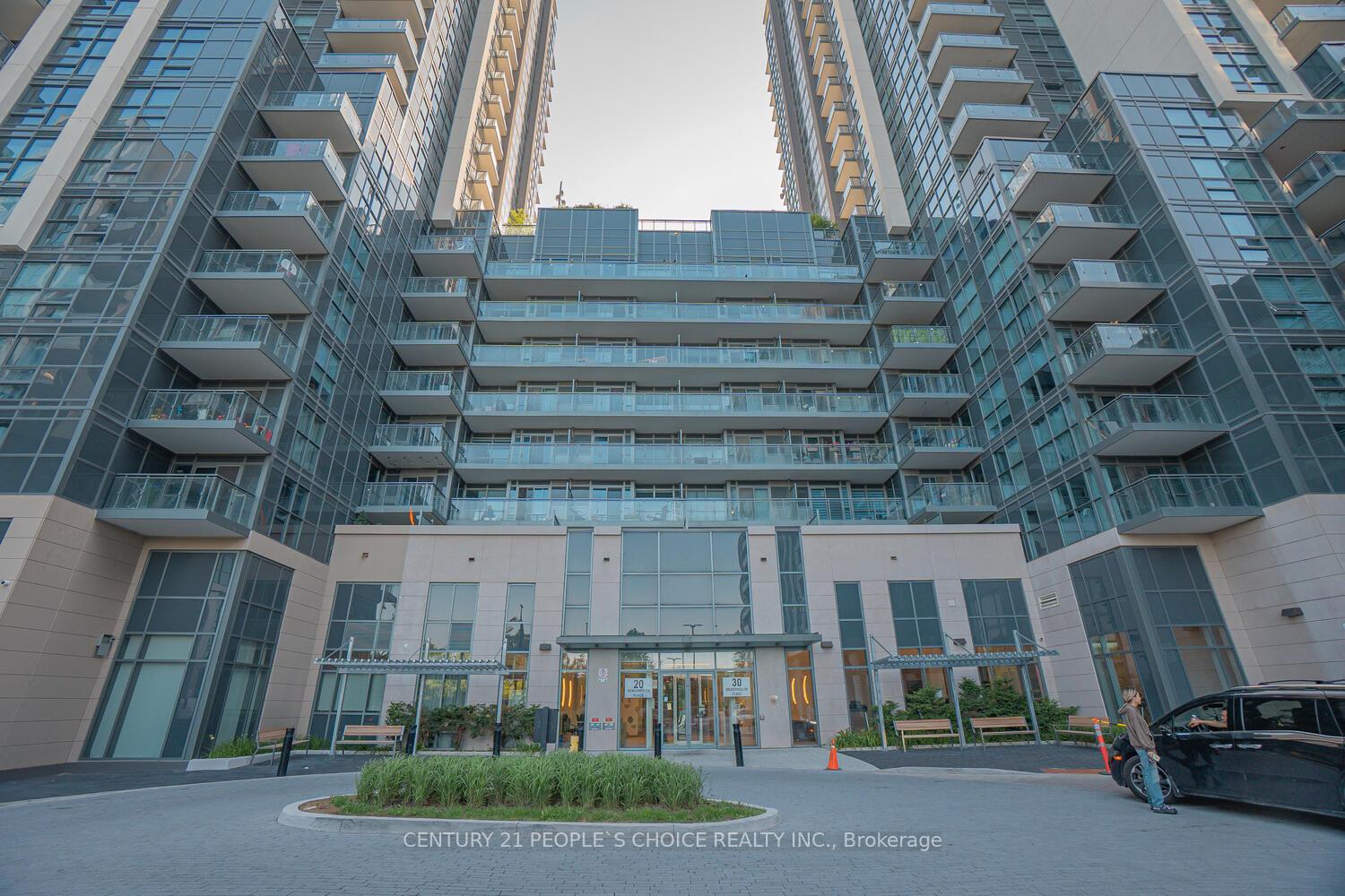 Property Photo:  20 Meadowglen Place SE 2901  ON M1G 0A9 