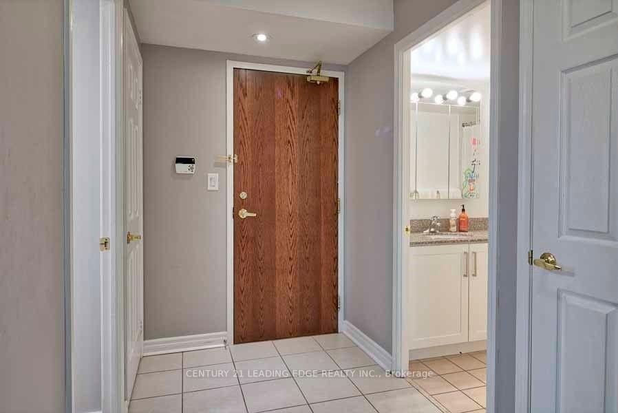 Property Photo: 4850 Glen Erin Drive 508 ON L5M 7S1