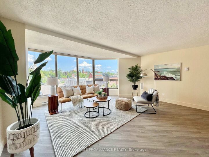 Property Photo:  344 Front Street 604  ON K8N 5M4 