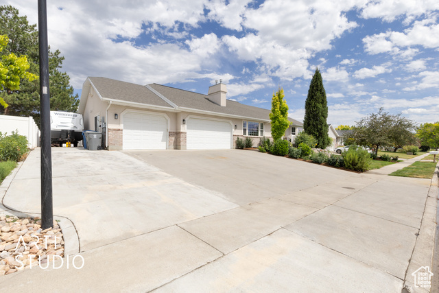 Property Photo: 796 N 200 W UT 84003