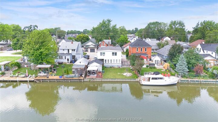 Photo de la propriété: 1039 James Street ON N8A 2P9
