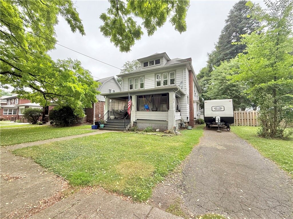 Property Photo:  335 Laurel Blvd  PA 16101