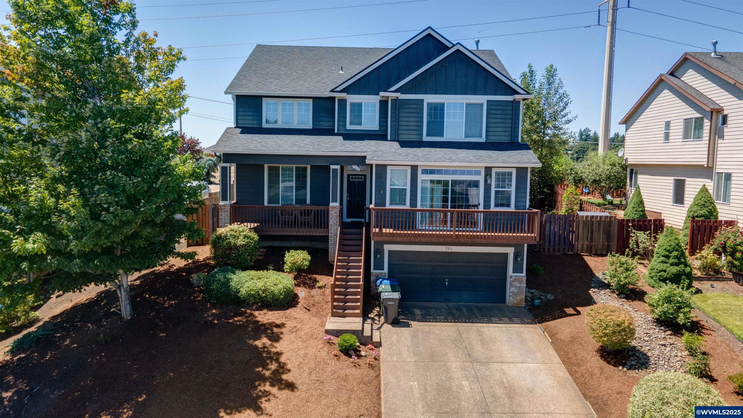 Property Photo: 523 Golden Eagle St NW OR 97304