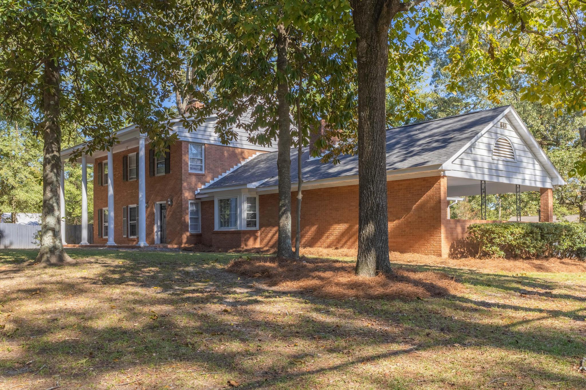 Property Photo: 118 Barnard Avenue SE SC 29801