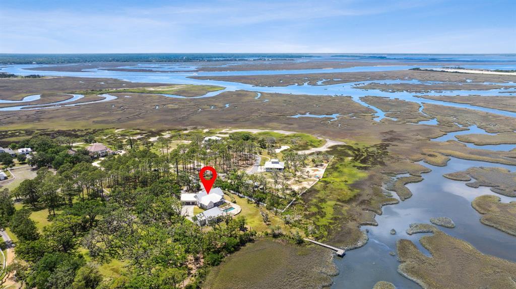 Property Photo: 1900 Sycamore Lane FL 32034