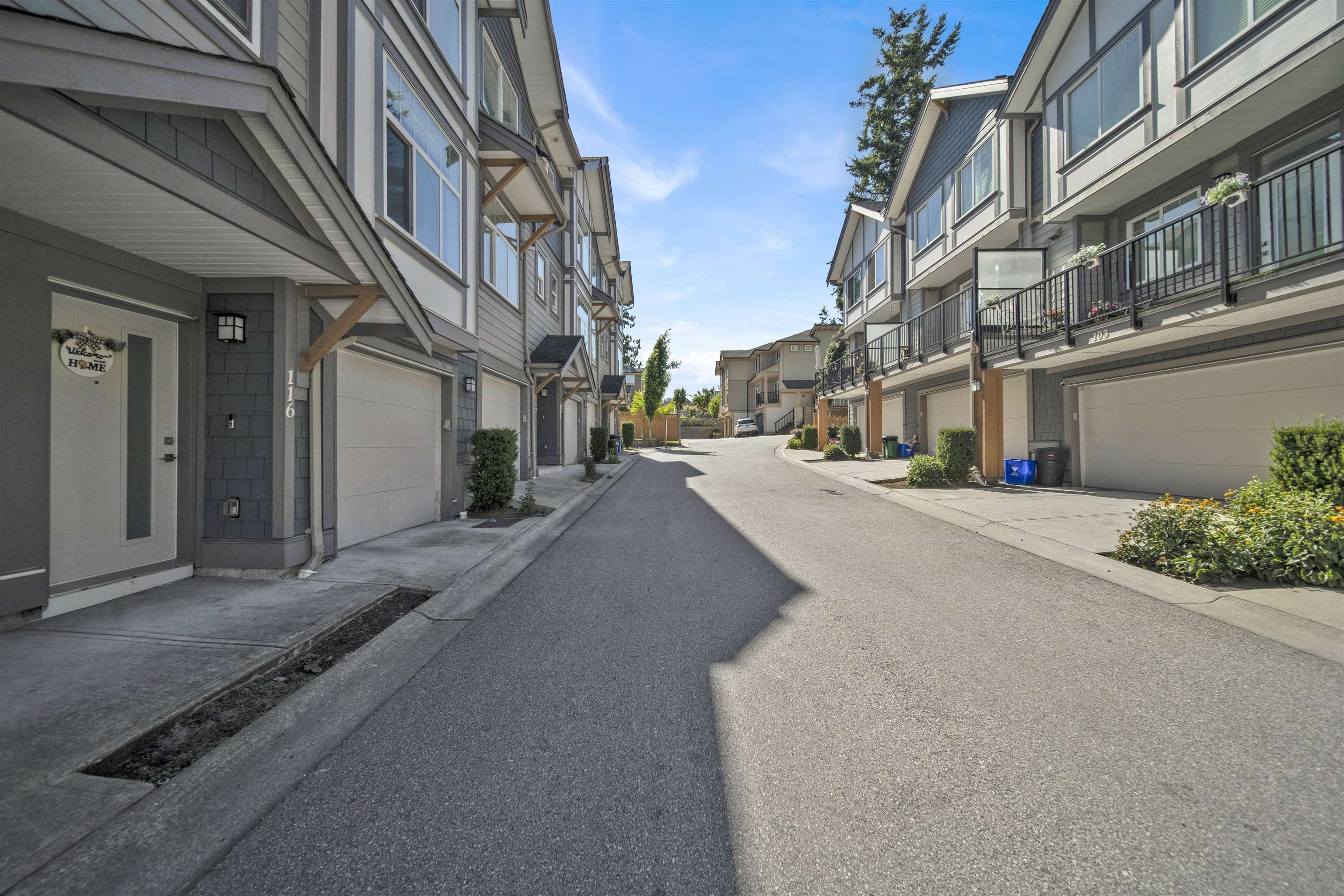Photo de la propriété:  15170 60 Avenue 116  BC V3S 0A3 