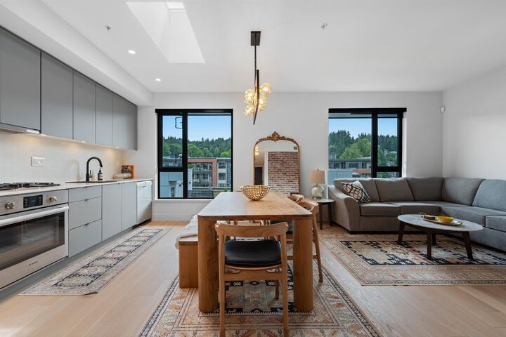 83 Moody Street 612 — photo 1