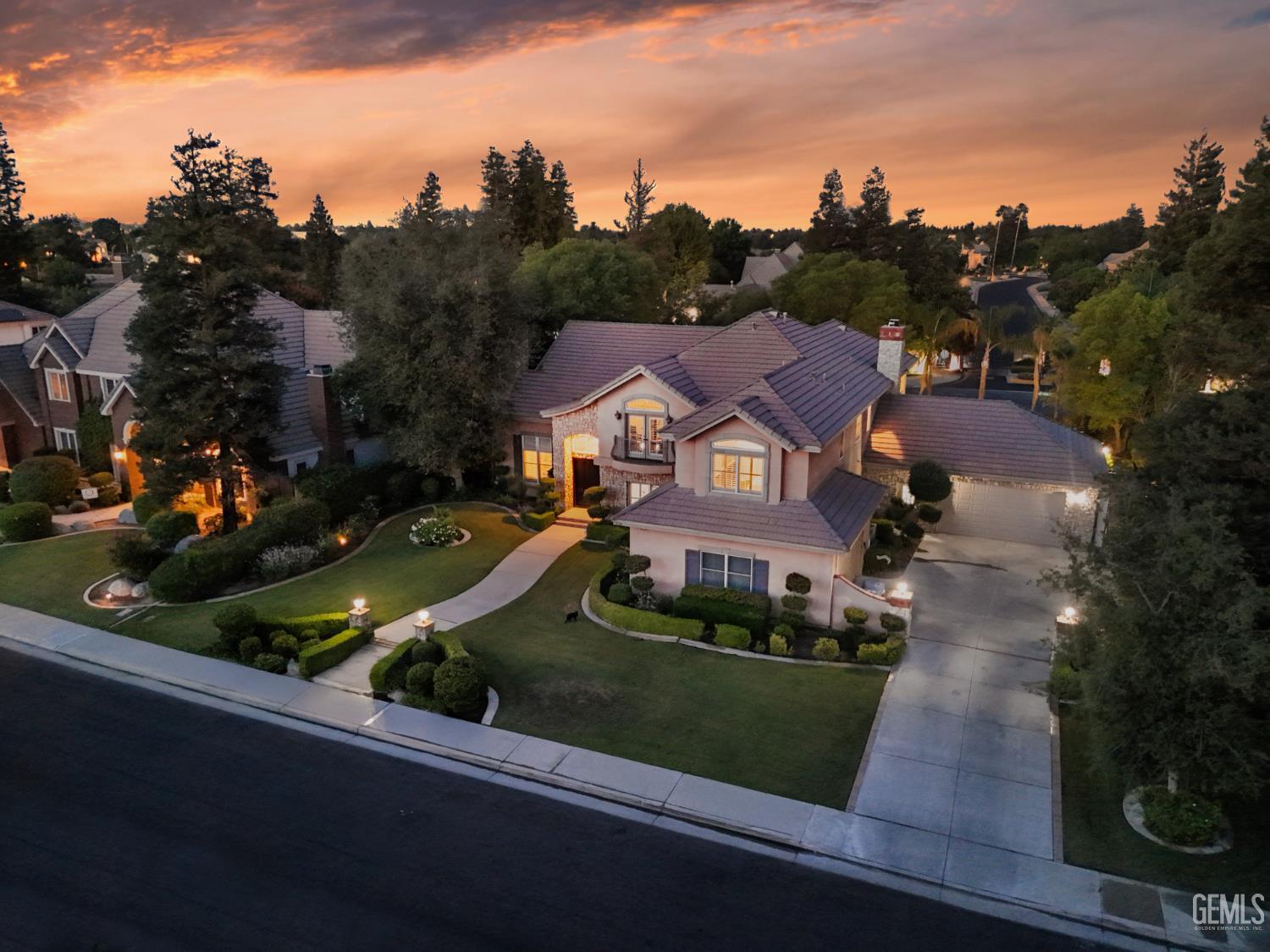 2500 Dover Hill Drive  Bakersfield CA 93311 photo