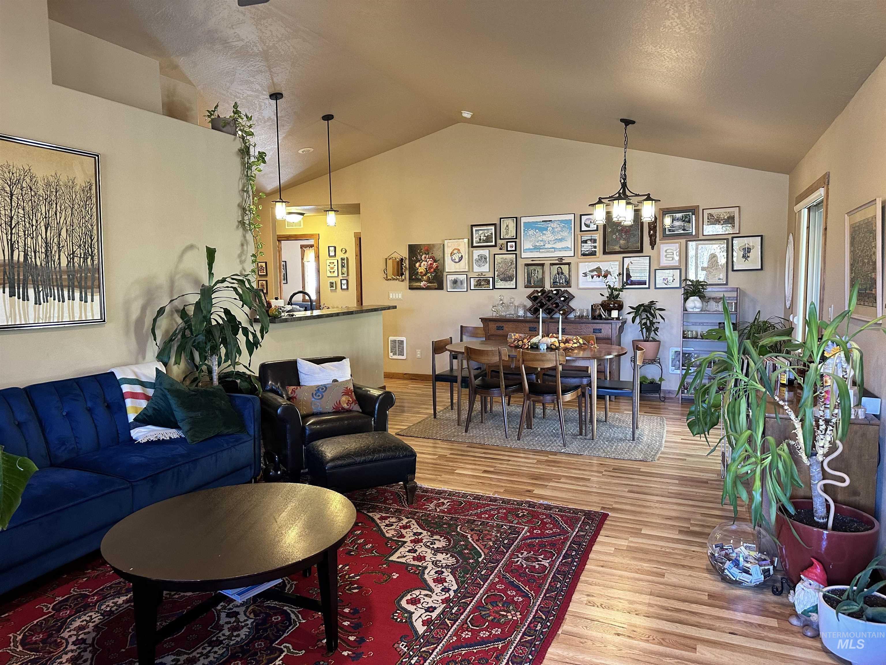Property Photo: 1661 Ginney Way ID 83638
