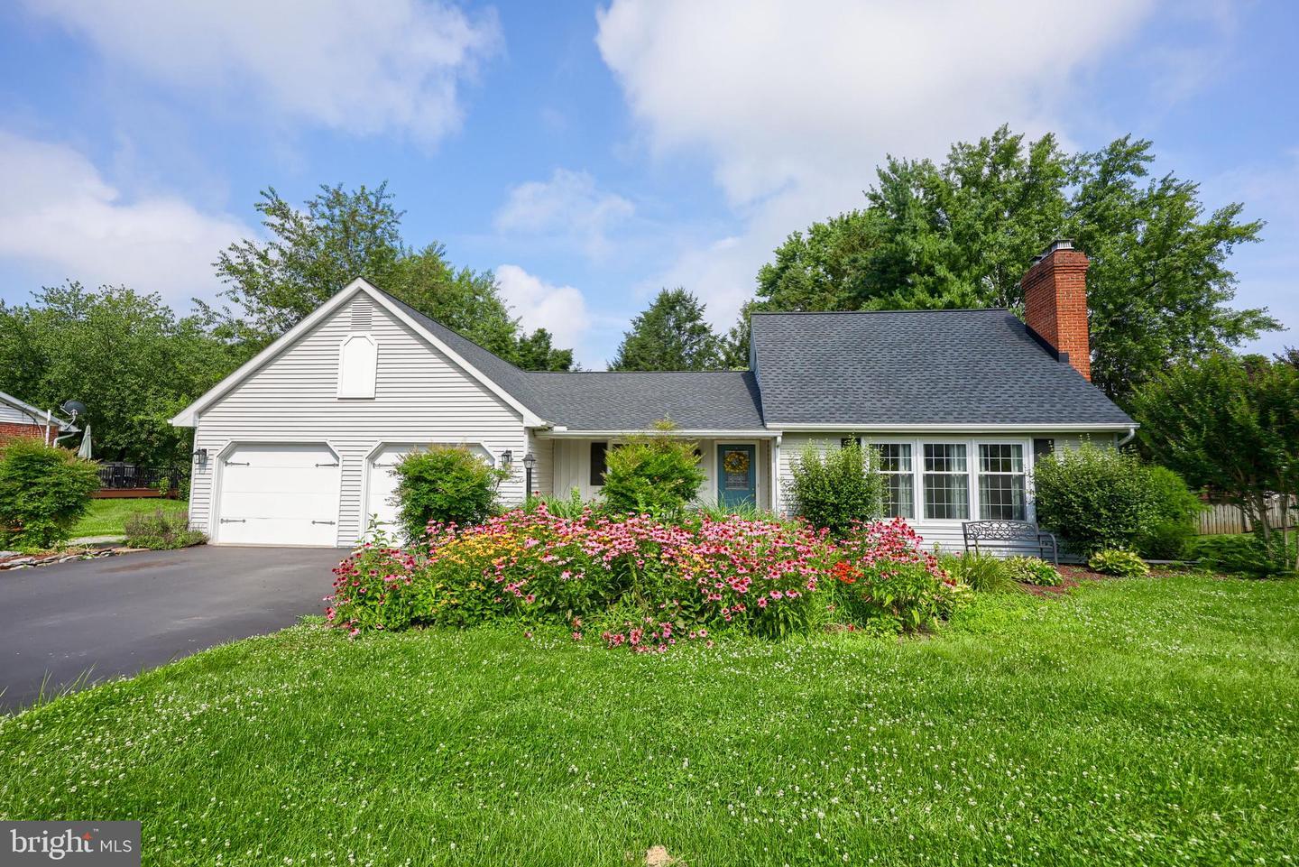 26 Green Acre Road  Lititz PA 17543 photo