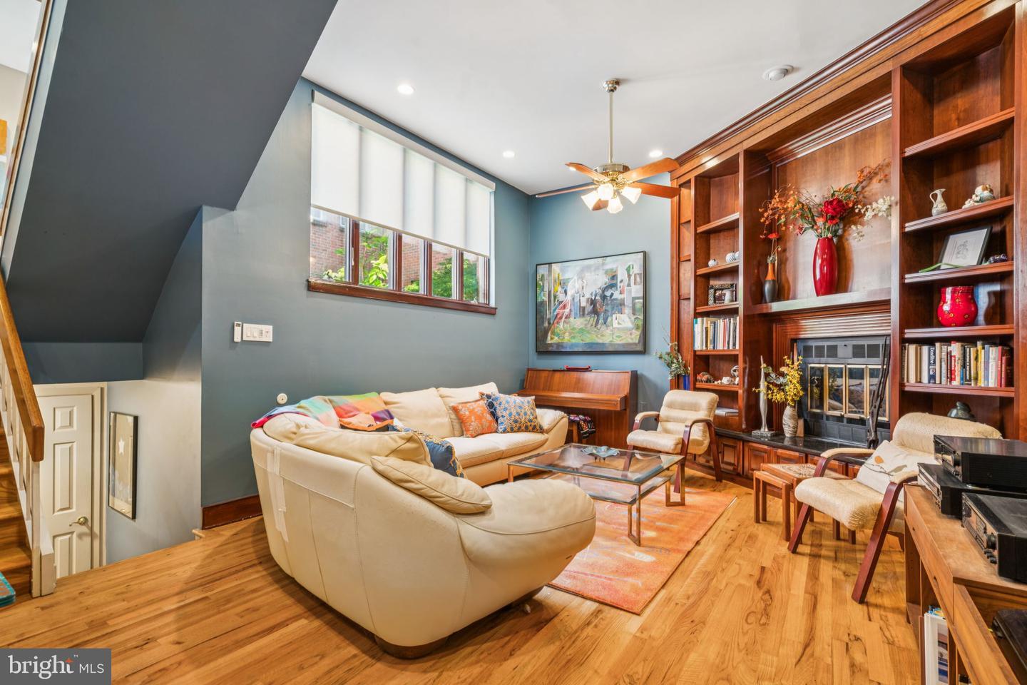 Property Photo: 751 S 3rd Street PA 19147
