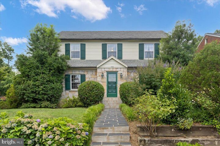 1500 Augustine Avenue  Fredericksburg VA 22401 photo