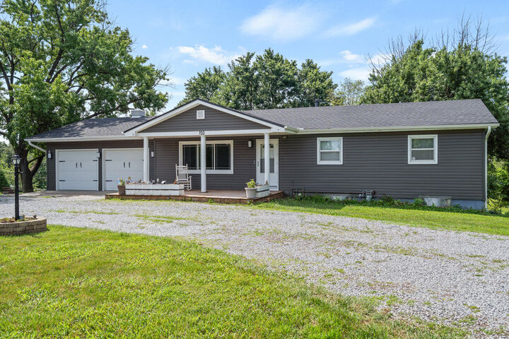 Property Photo: 150 E Hinton Rd MO 65202