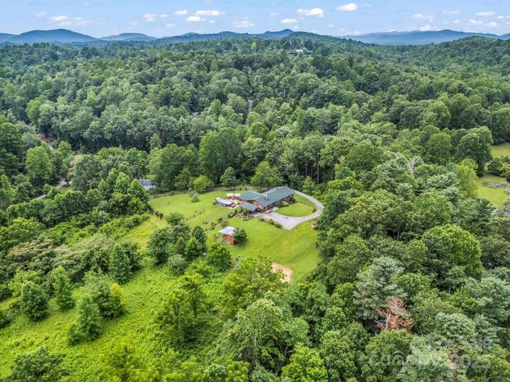 Property Photo:  61 Overbrook Drive  NC 28773 