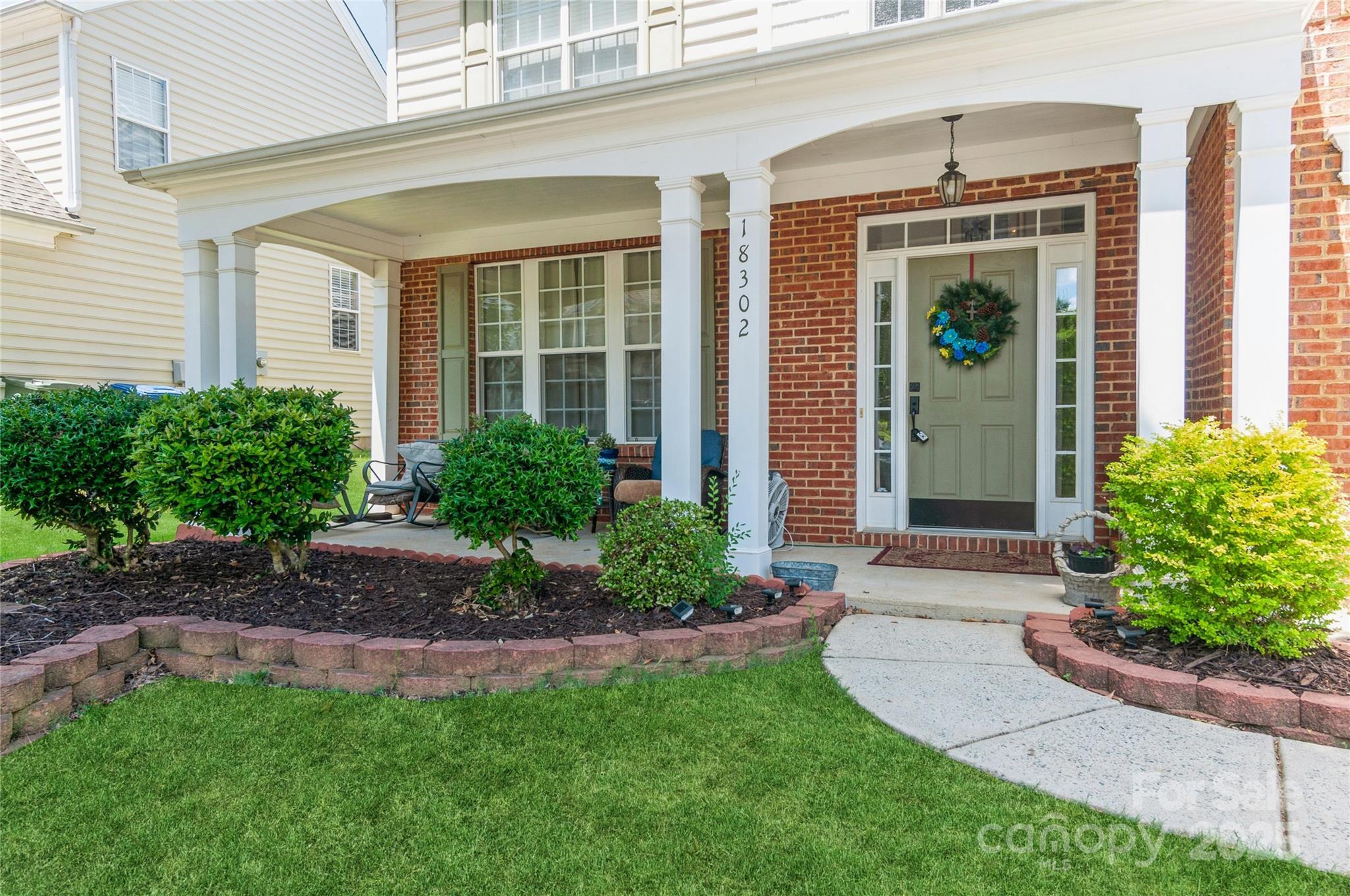 Property Photo: 18302 Victoria Bay Drive NC 28031