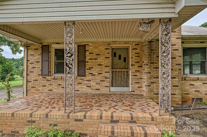 Property Photo:  1212 Salem Church Road  NC 28092 