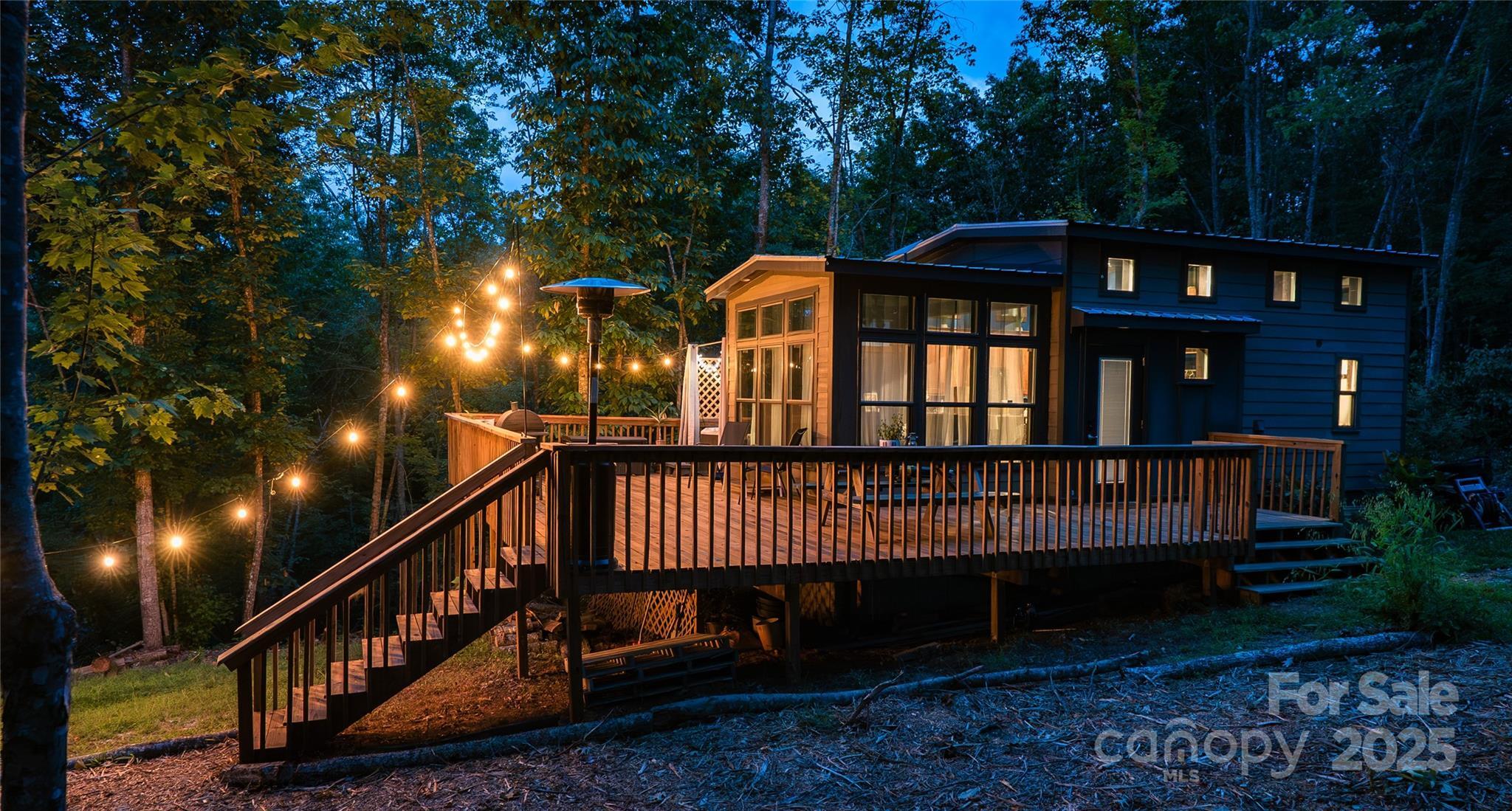 Property Photo:  221 Summerfield Lane  NC 28139 