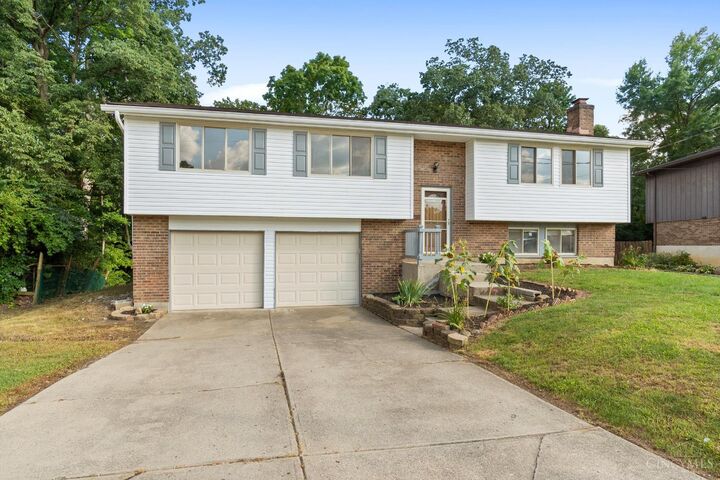 Property Photo:  1373 Hartwood Drive  OH 45240 