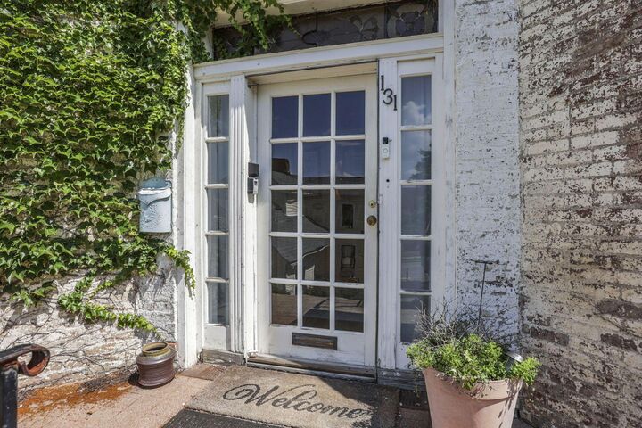 Property Photo:  131 E Chestnut Street  OH 43130