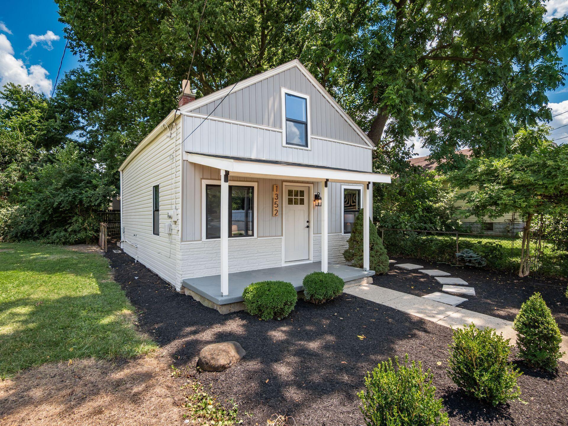 Property Photo: 1352 City Park Avenue OH 43207