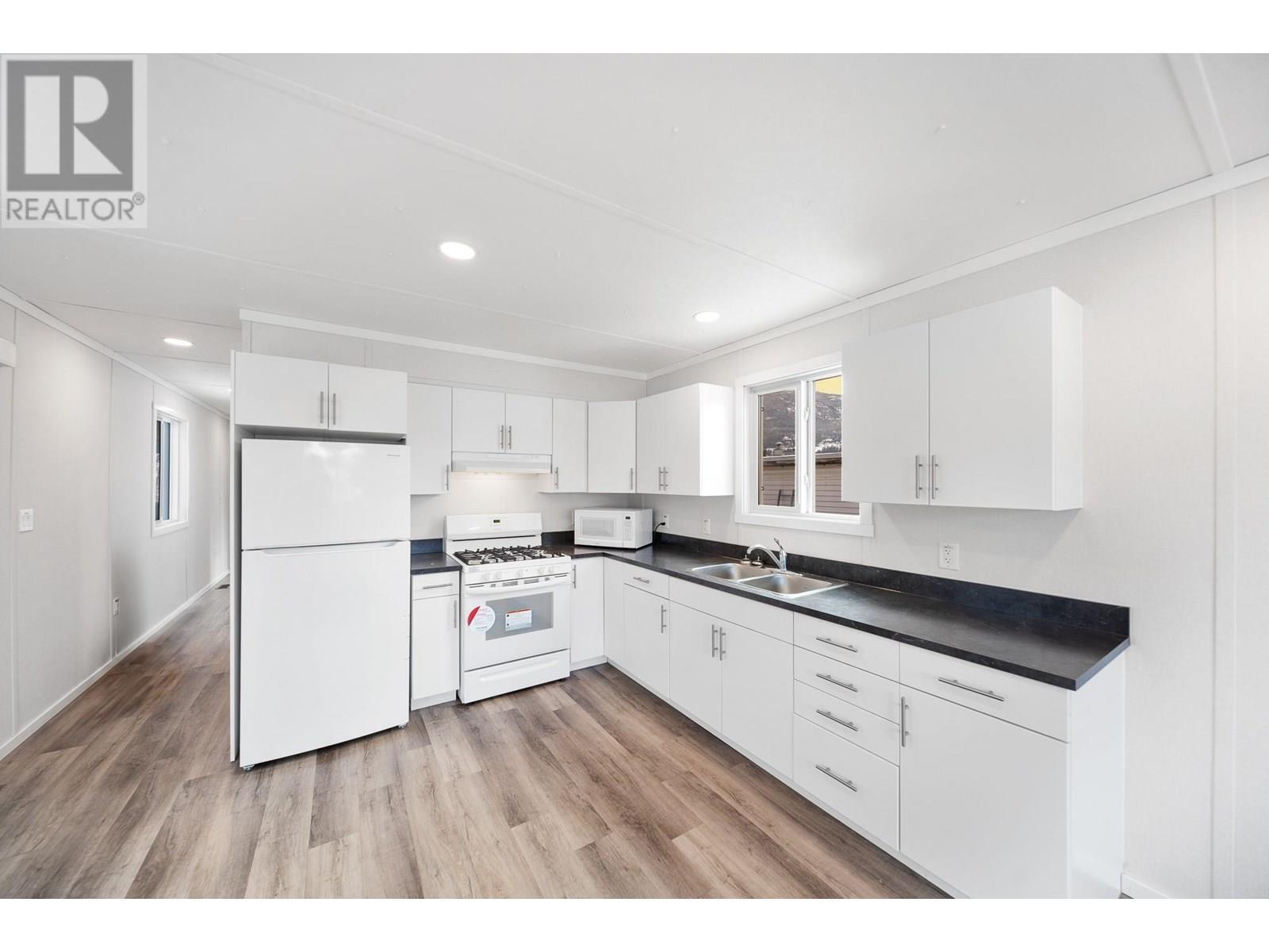 Property Photo: 2776 Clapperton Avenue 46 BC V1K 1G5