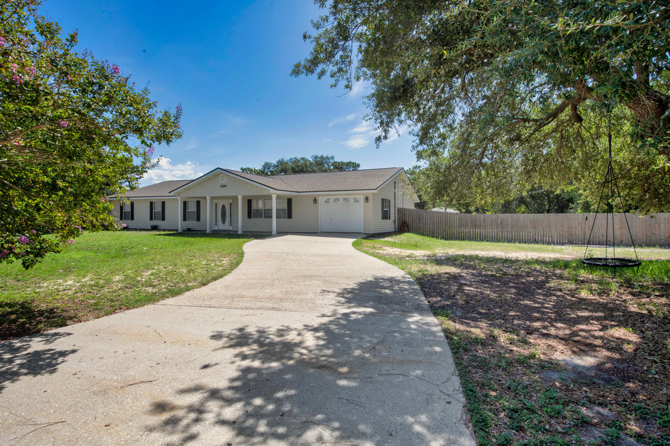 Property Photo:  2190 River Birch Road  FL 32563 