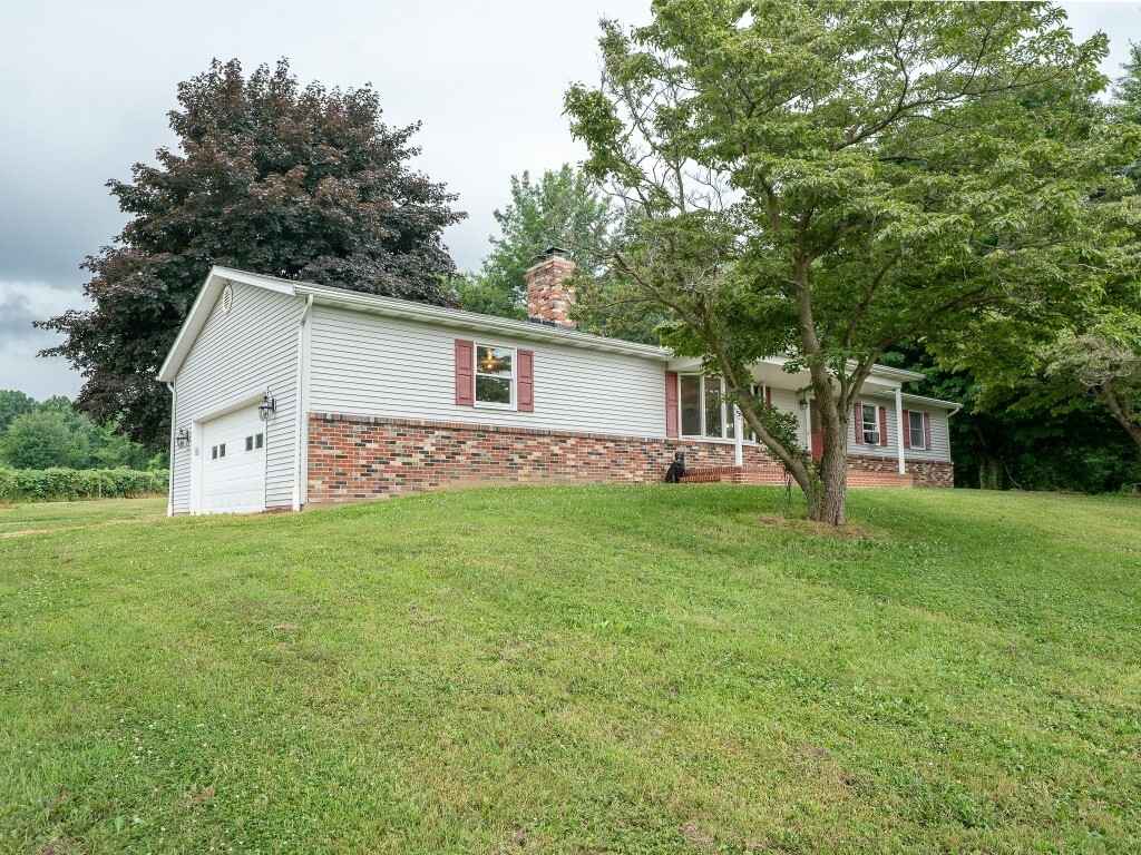 Property Photo: 8565 Belle Road PA 16421