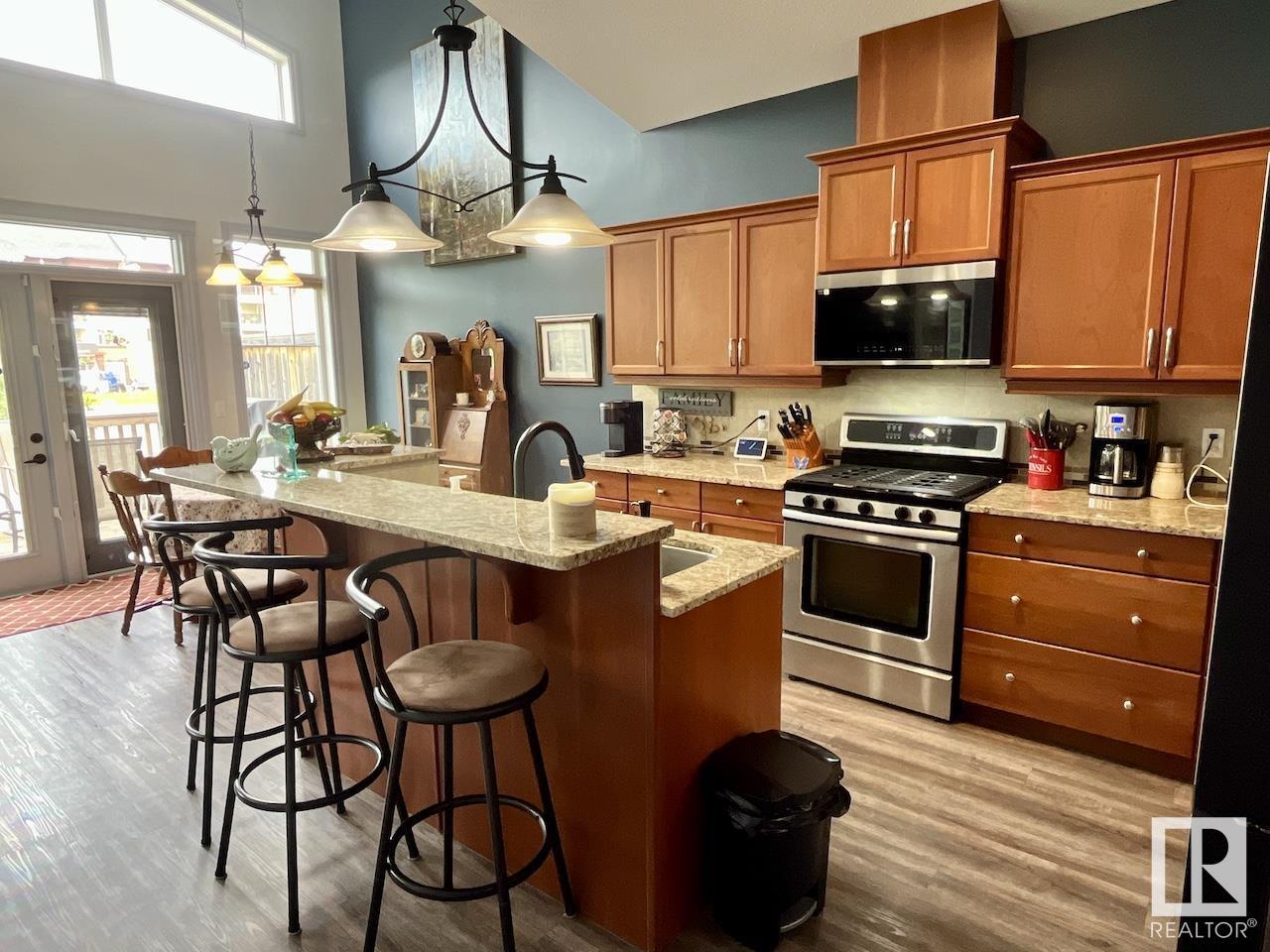Property Photo: 1407 Glastonbury Boulevard NW 13 AB T5T 3W3