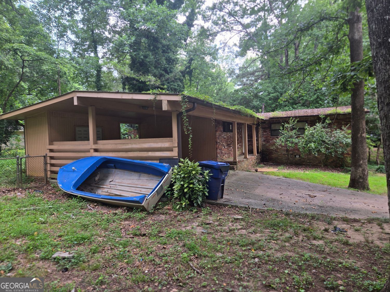 Property Photo: 2484 Mobley Court SE GA 30315