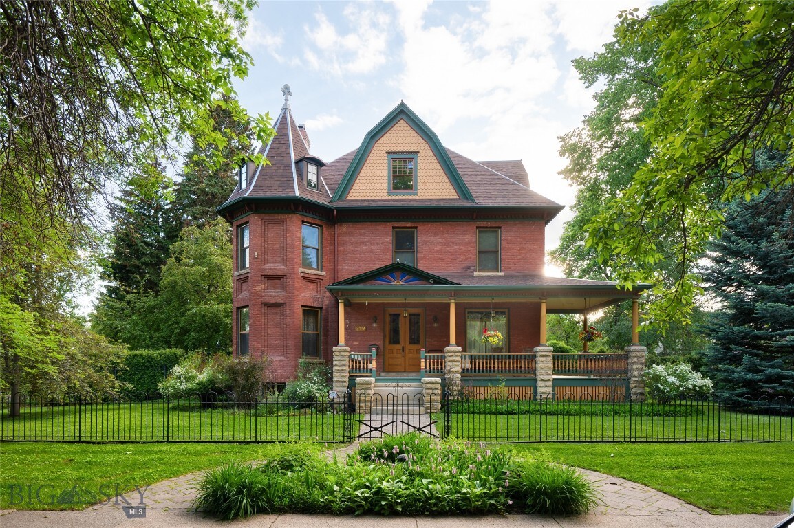 Property Photo: 319 S 3rd Avenue MT 59715