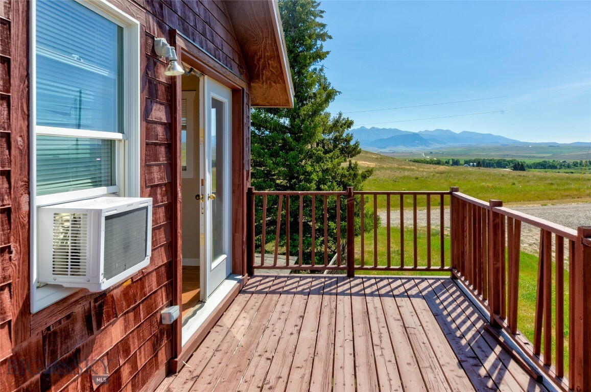 Property Photo:  310 Hannaford Street S  MT 59086 