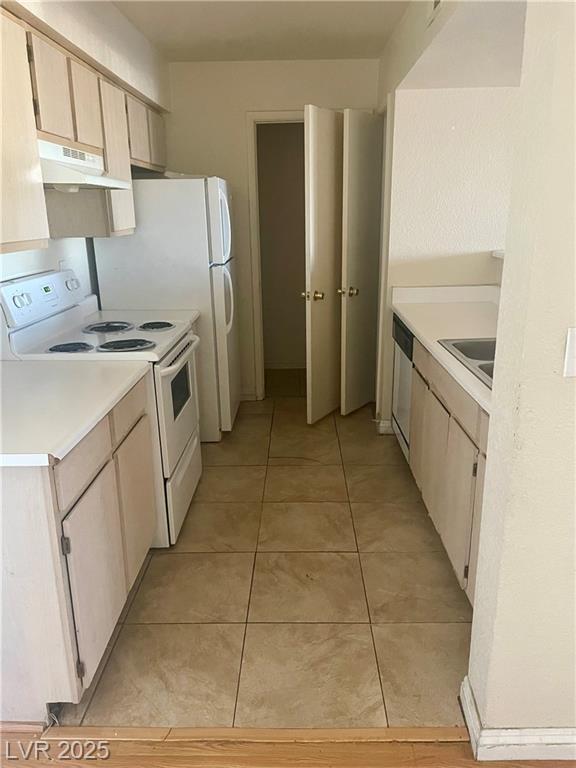 Property Photo:  8101 West Flamingo Road 2146  NV 89147 
