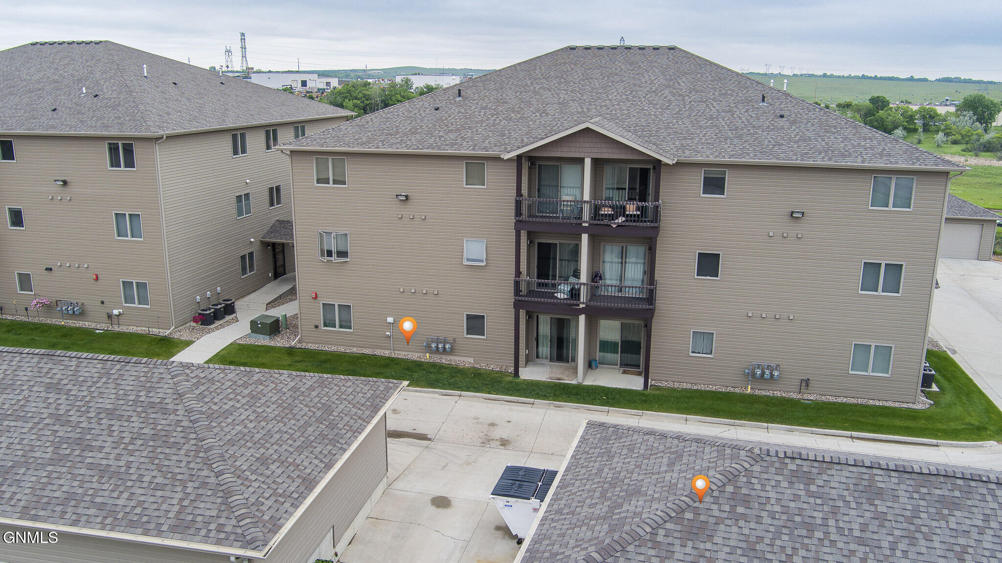 Property Photo: 1401 Sharloh Loop 1 ND 58501