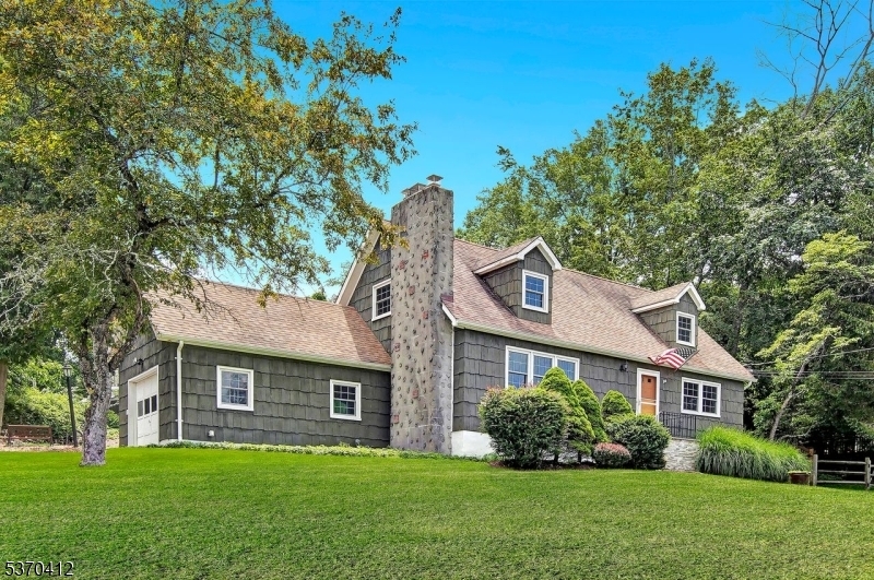 Property Photo: 9 Valley View Trl NJ 07871