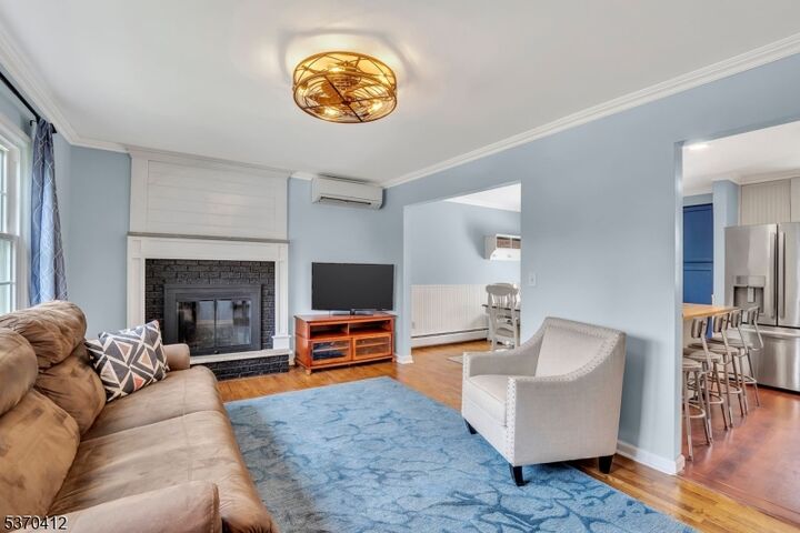 Property Photo:  9 Valley View Trl  NJ 07871 