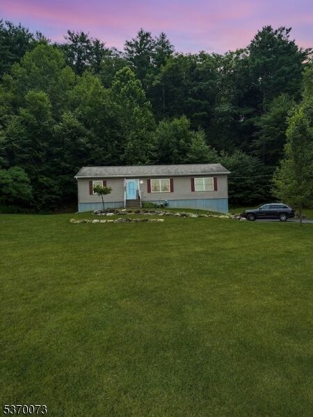 Property Photo:  40 Clove Rd  NJ 07827 