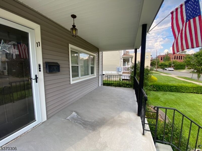 Property Photo:  11 Lafayette Ave 1  NJ 07901 