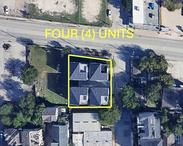 Property Photo:  917 Thompson Street  TX 77007 