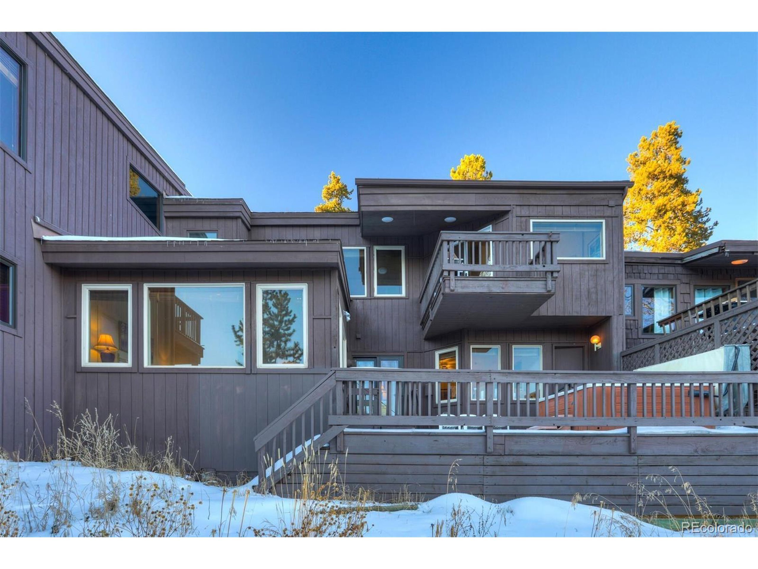 Property Photo: 965 Four Oclock Rd CO 80424