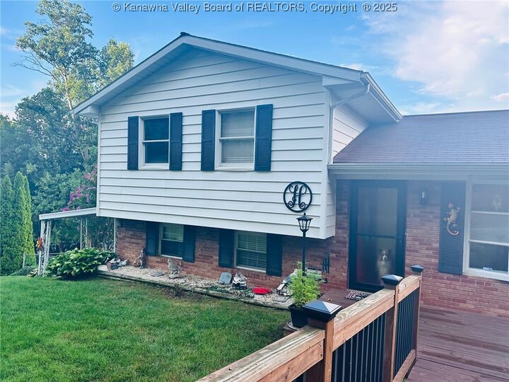 Property Photo:  1816 Winding Hill Drive  WV 25320 