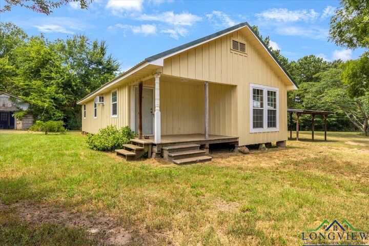 Property Photo:  1150 Fm 139  TX 75954-3914 