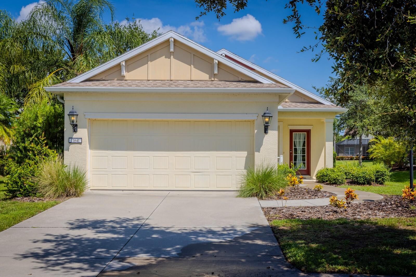 Property Photo:  11641 Piedmont Park Crossing  FL 34211 
